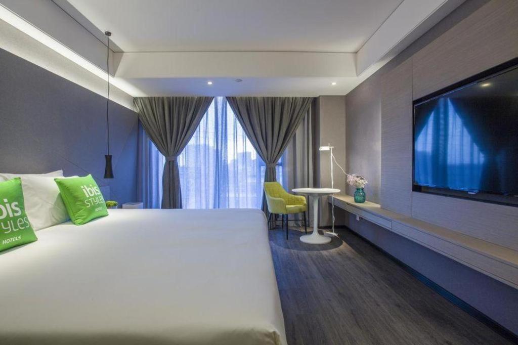 Ibis Styles Yangzhou Baixiang Rd Hotel Exterior photo